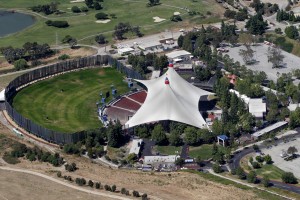 shoreline amphitheatre outside