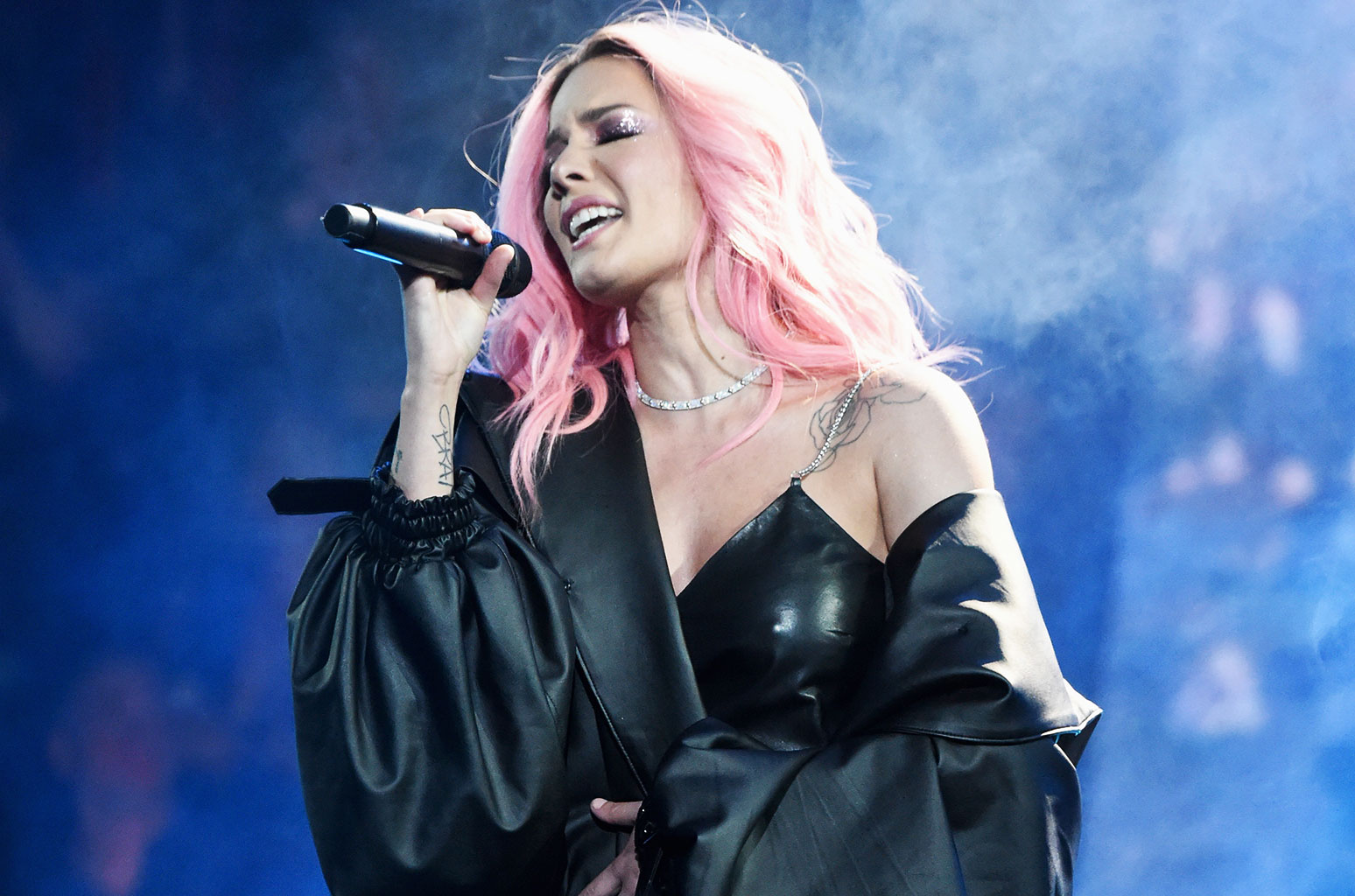 Halsey [CANCELLED] at Shoreline Amphitheatre