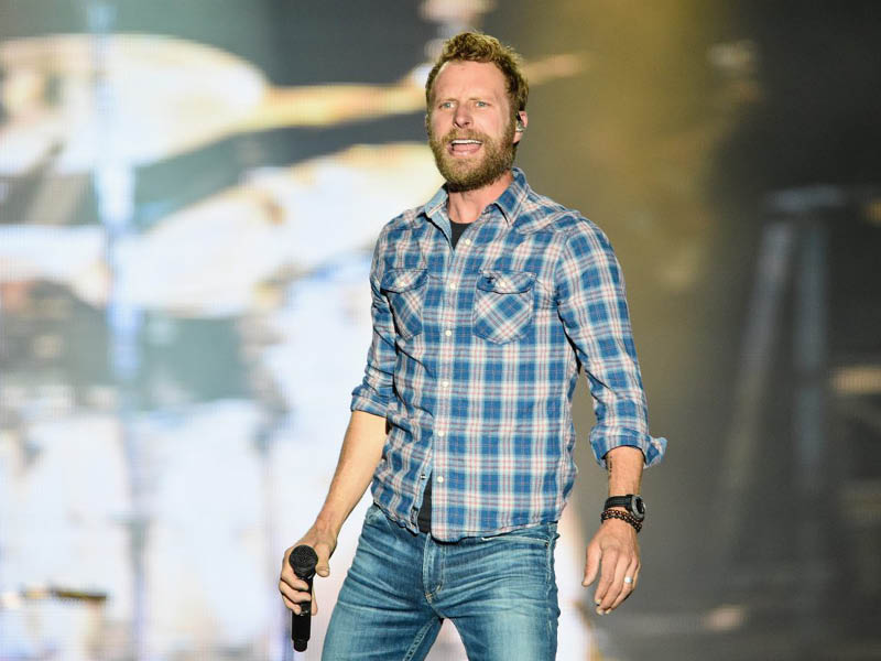 Dierks Bentley: Beers on me tour at Shoreline Amphitheatre