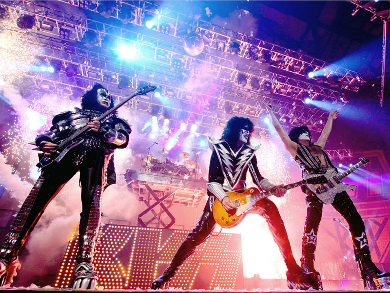 KISS: End Of The Road World Tour at Shoreline Amphitheatre