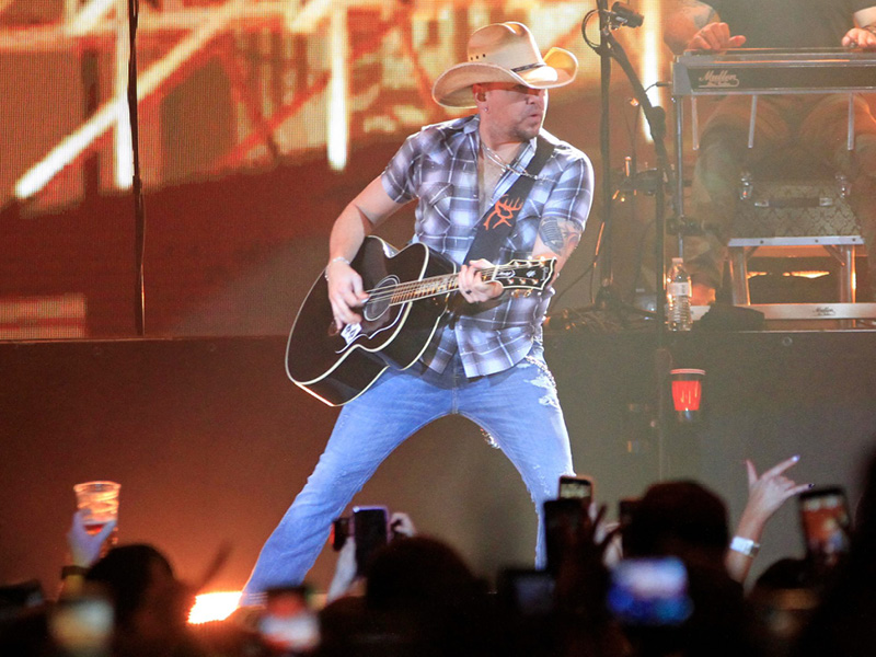 Jason Aldean: Highway Desperado Tour with Mitchell Tenpenny, Corey Kent & Dee Jay Silver at Shoreline Amphitheatre