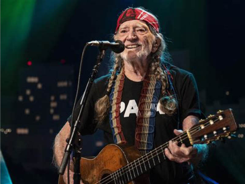 Outlaw Music Festival: Willie Nelson, The Avett Brothers, Gov't Mule & Lucinda Williams at Shoreline Amphitheatre