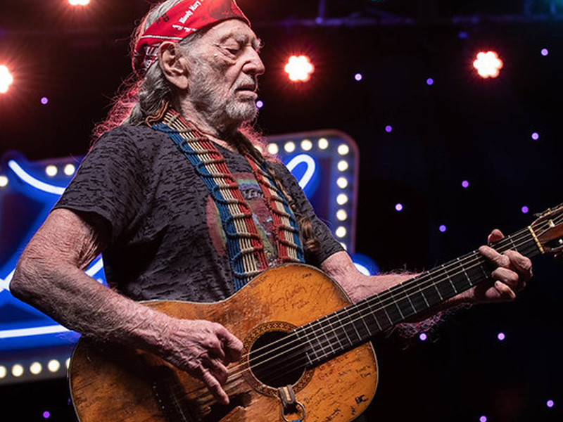 Outlaw Music Festival: Willie Nelson, The Avett Brothers, Black Pumas & Larkin Poe at Shoreline Amphitheatre